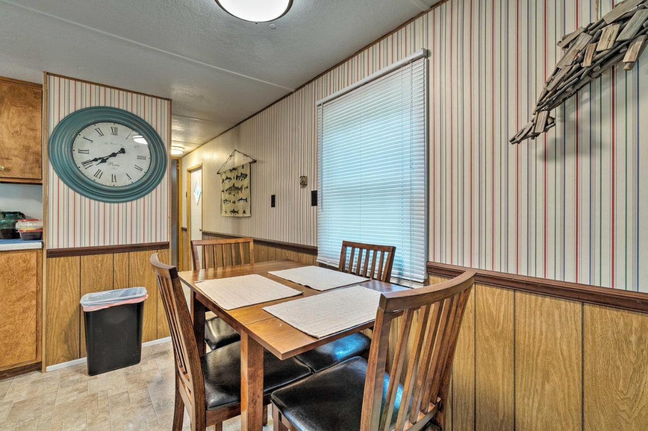Cabin With Fire Pit, Walk To Steinhatchee River! Εξωτερικό φωτογραφία