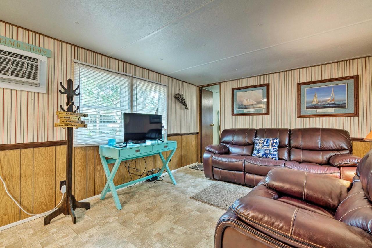 Cabin With Fire Pit, Walk To Steinhatchee River! Εξωτερικό φωτογραφία